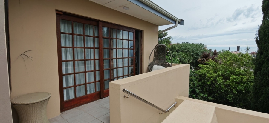 7 Bedroom Property for Sale in Dana Bay Western Cape